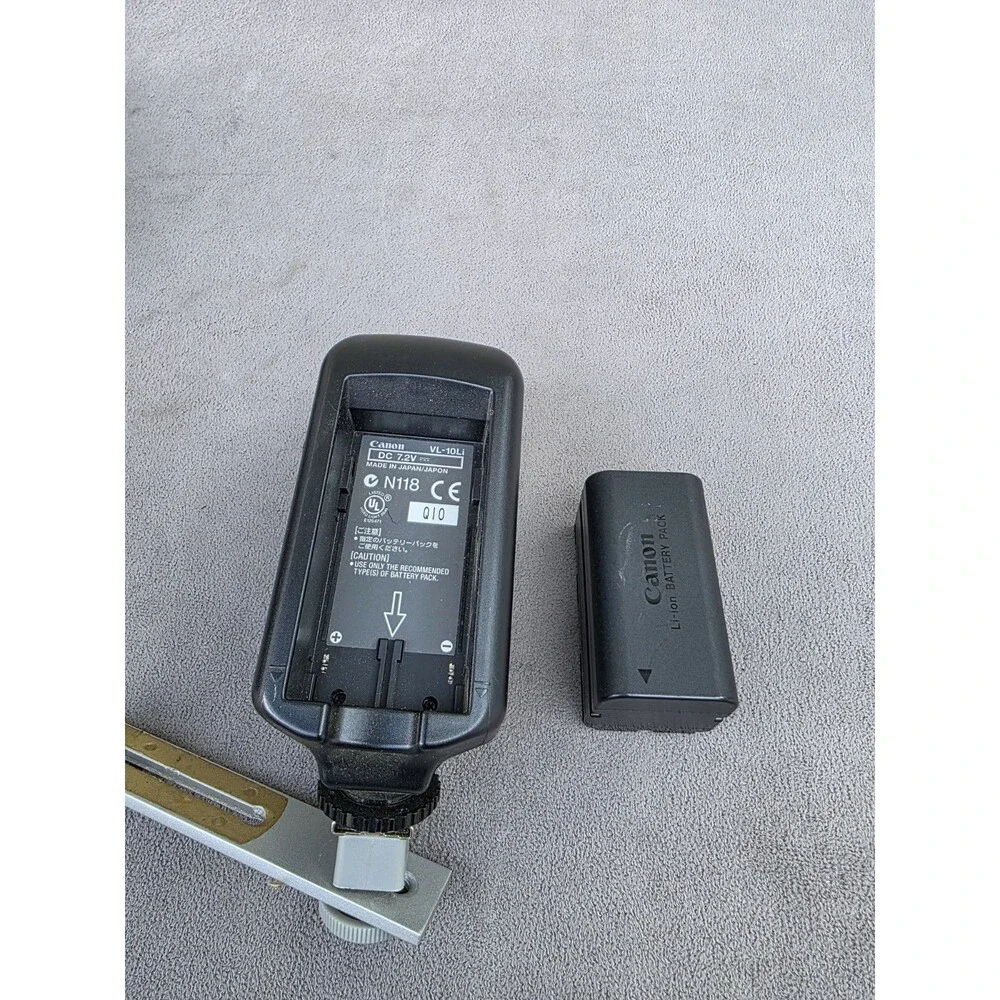 Used Canon VL-10Li On Camcorder Battery Video Light *W/ BATTERY*